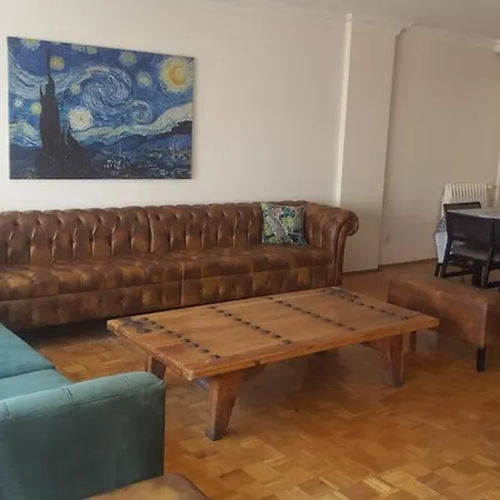 Istanbul Bahariye Moda 3+1 Room شقة