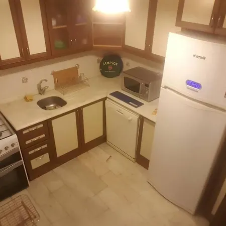 Istanbul Bahariye Moda 3+1 Room *